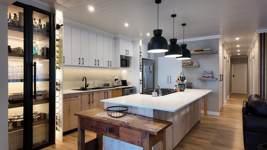 3 Bedroom Property for Sale in Stilbaai Wes Western Cape